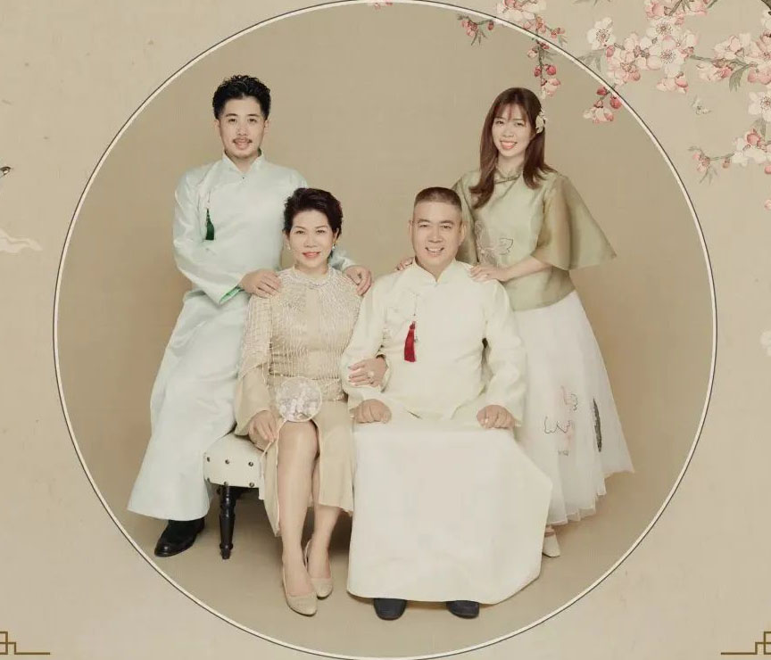 【获奖消息】祝贺！我司副董事长劳艳贞家庭荣获全国表彰